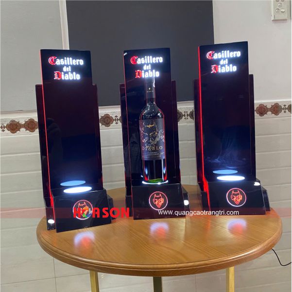 ke-trung-bay-ruou-vang-to-diem-khong-gian-dang-cap-hon-3